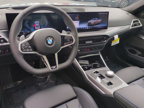 Certified 2026 BMW 330i Sedan w/ M Sport Package image 27