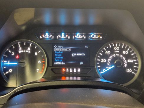 Used 2018 Ford F150 XLT w/ Equipment Group 302A Luxury AWD/4WD image 23