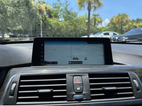 Used 2017 BMW 330i Sedan RWD image 24