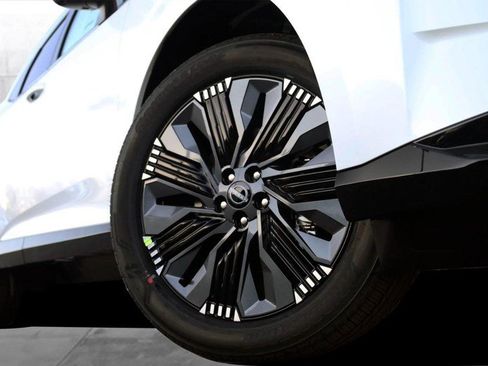 New 2026 Nissan Murano Platinum w/ Cargo Package image 3