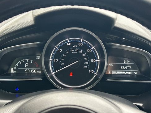 Used 2020 Toyota Yaris XLE image 25