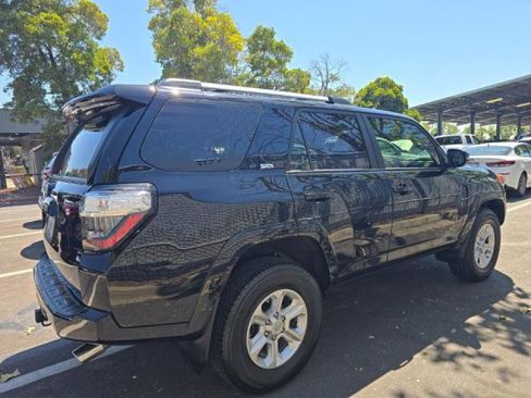 Used 2021 Toyota 4Runner SR5 Premium w/ Moonroof Package AWD/4WD image 4