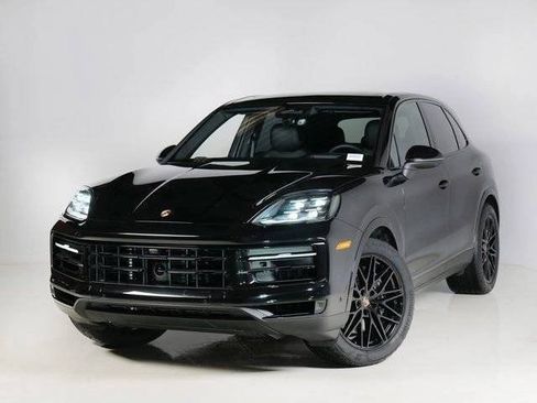 New 2026 Porsche Cayenne AWD/4WD image 1