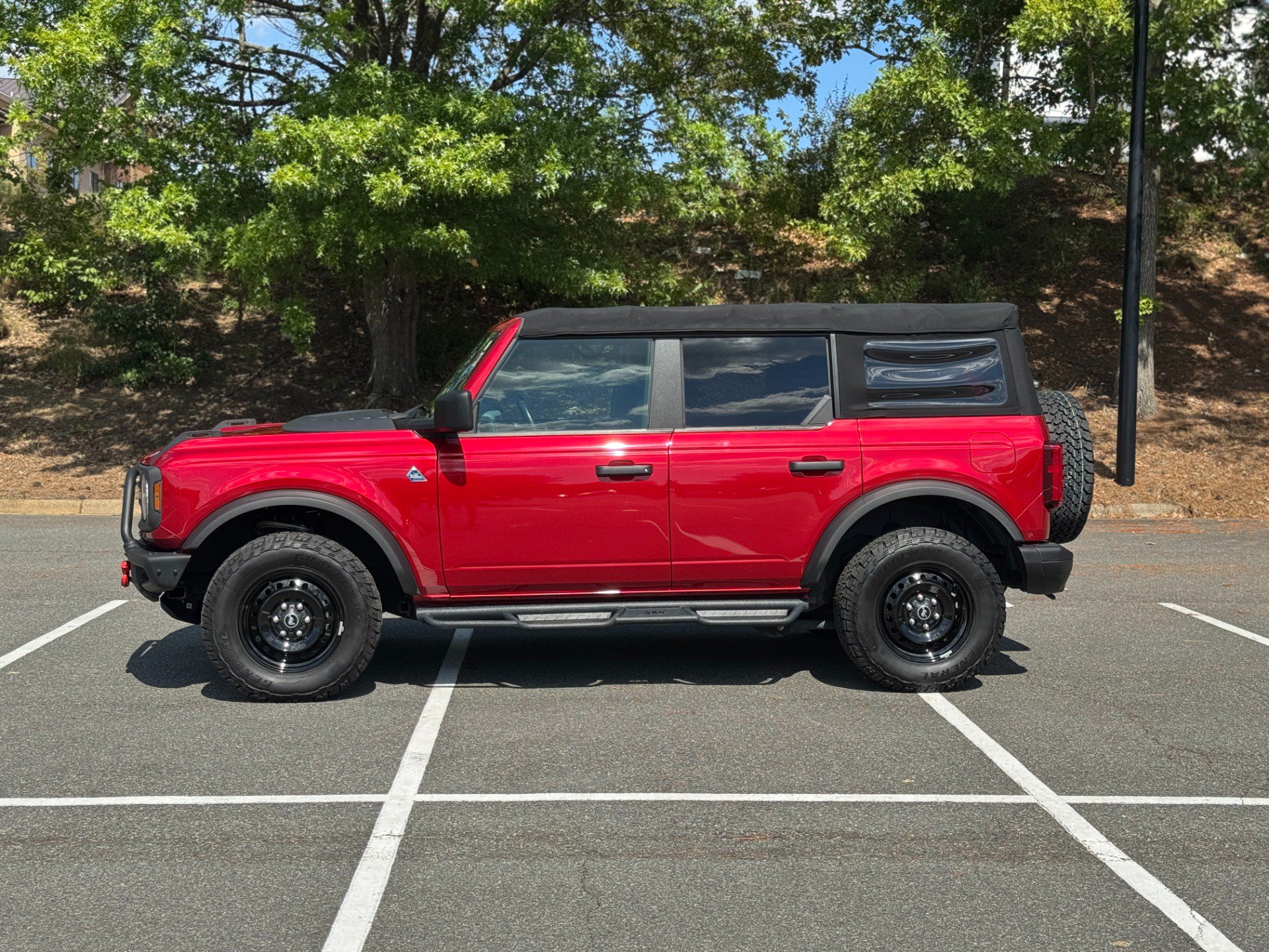 Used 2021 Ford Bronco Black Diamond AWD/4WD image 6