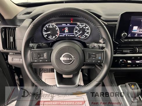 Used 2025 Nissan Pathfinder SV FWD image 48