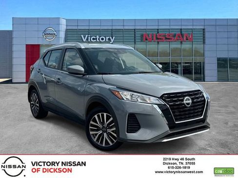 Used 2023 Nissan Kicks SV FWD image 1