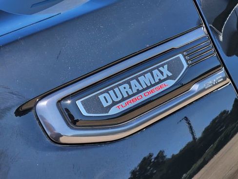 Used 2024 GMC Sierra 1500 AT4 w/ Technology Package AWD/4WD image 12