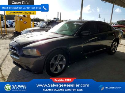 Used 2014 Dodge Charger SE w/ Sport Appearance Group
