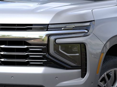 New 2026 Chevrolet Suburban Premier RWD image 41