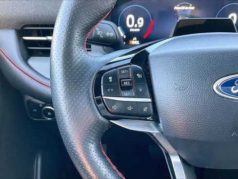 Used 2025 Ford Explorer ST-Line image 23