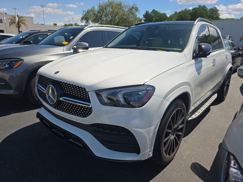Used 2021 Mercedes-Benz GLE 350 4MATIC image 3