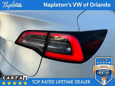 Used 2018 Tesla Model 3 Long Range image 14