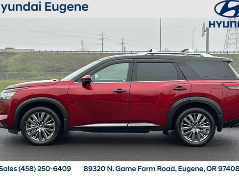 Used 2023 Nissan Pathfinder SL w/ SL Premium Package image 7