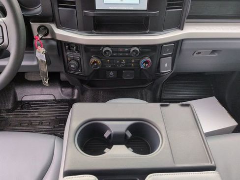 New 2026 Ford F550 4x4 Supercab Super Duty image 18