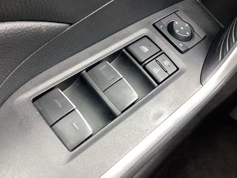 Used 2025 Toyota RAV4 XLE image 20