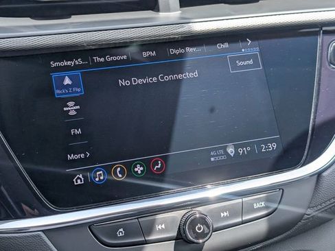 Used 2023 Buick Encore GX Essence w/ Experience Buick Package FWD image 23