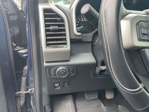 Used 2020 Ford F150 Lariat w/ FX4 Off-Road Package image 30