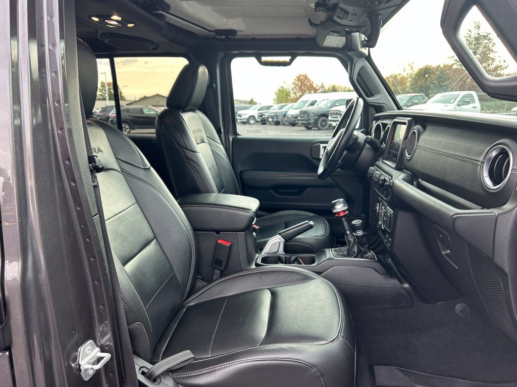 Used 2020 Jeep Wrangler Unlimited Sahara AWD/4WD image 10