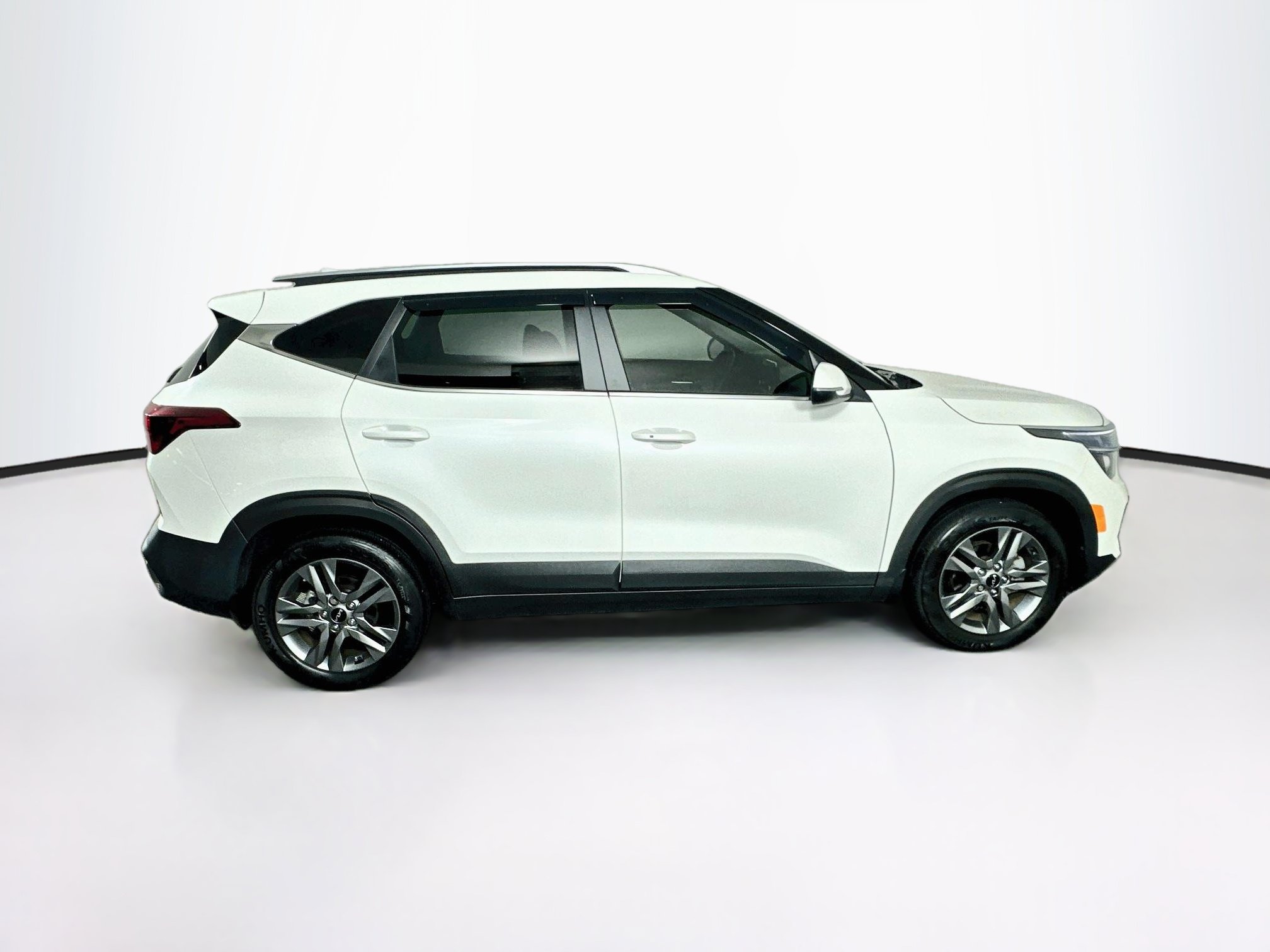 Used 2023 Kia Seltos S FWD image 10