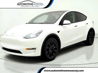 Used 2023 Tesla Model Y Long Range AWD/4WD video 1