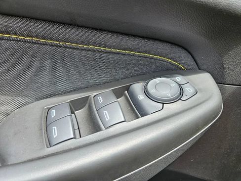 Used 2025 Chevrolet TrailBlazer ACTIV w/ Convenience Package FWD image 31