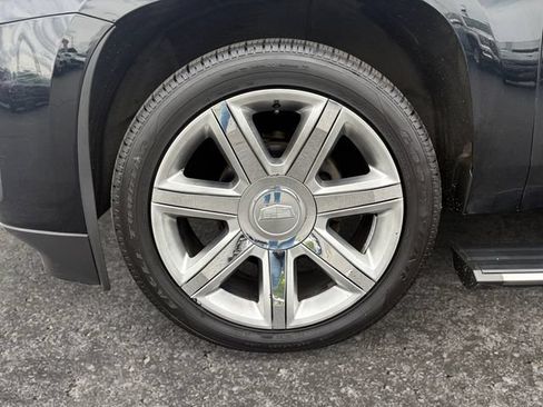 Used 2016 Cadillac Escalade Premium AWD/4WD image 14