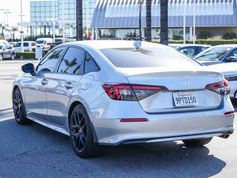 Used 2025 Honda Civic Sport image 9