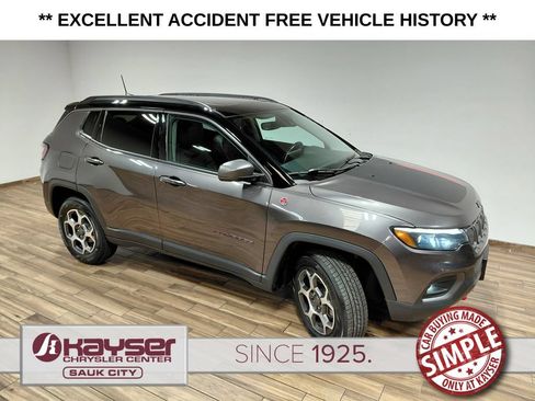 Certified 2022 Jeep Compass Trailhawk w/ Trailhawk Elite Group AWD/4WD image 23