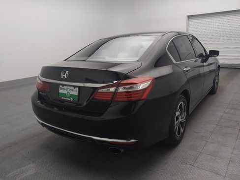 Used 2016 Honda Accord LX image 9