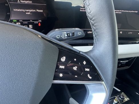 Used 2025 Audi Q6 e-tron Premium w/ Convenience Package RWD image 14