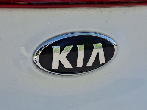 Used 2022 Kia Sportage LX image 22