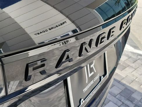 New 2026 Land Rover Range Rover Evoque Dynamic SE image 9