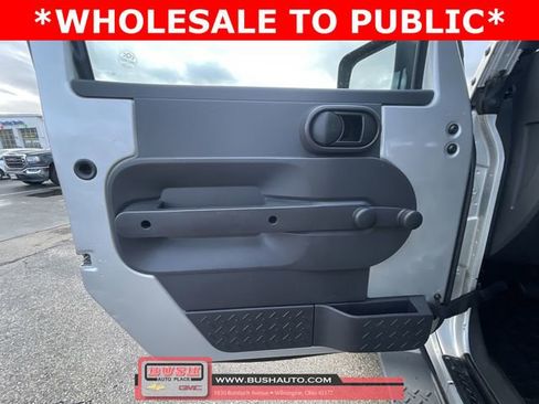 Used 2010 Jeep Wrangler Unlimited Sport image 19