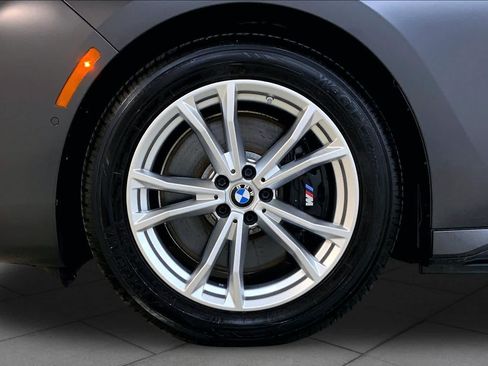 Certified 2023 BMW i7 xDrive60 w/ Executive Package 2 AWD/4WD image 10