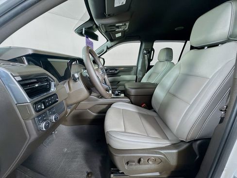 Used 2025 GMC Yukon Elevation w/ LPO, Floor Liner Package AWD/4WD image 24
