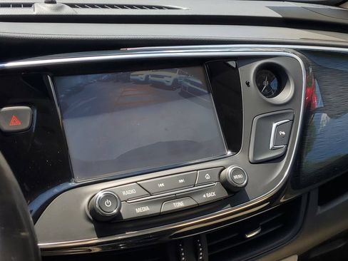 Used 2017 Buick Envision Essence FWD image 28