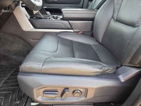 Used 2024 Toyota Tundra Limited AWD/4WD image 14