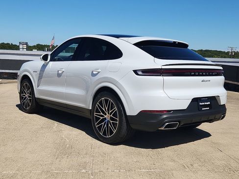 New 2026 Porsche Cayenne E-Hybrid Coupe image 3
