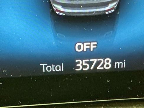 Used 2025 BMW X7 xDrive40i w/ Premium Package image 17