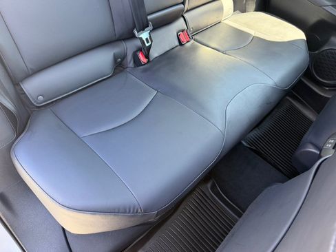 Used 2022 Toyota Prius Prime Limited FWD image 42