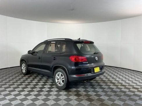 Used 2015 Volkswagen Tiguan S image 7