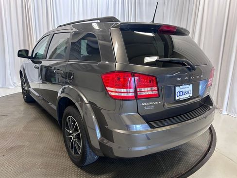 Used 2018 Dodge Journey SE w/ Connectivity Group FWD image 26