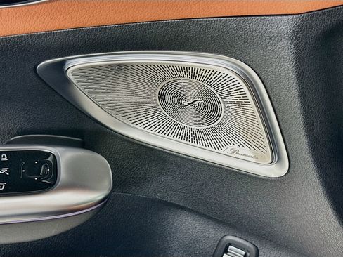 Certified 2025 Mercedes-Benz C 300 Sedan image 20