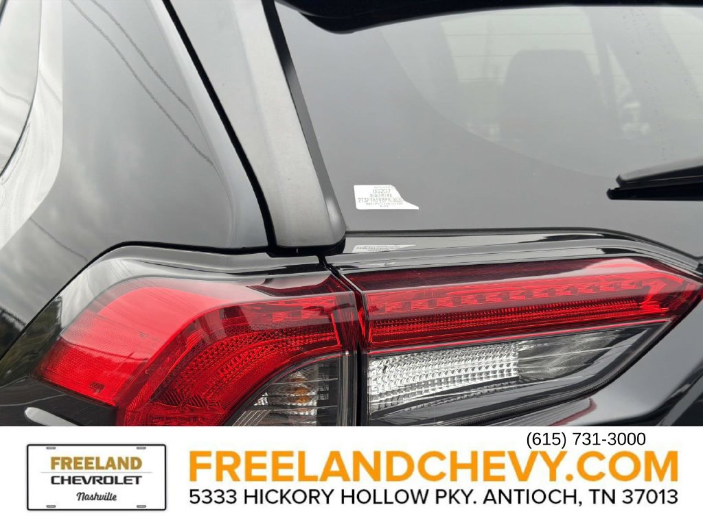 Used 2023 Toyota RAV4 XLE AWD/4WD image 11