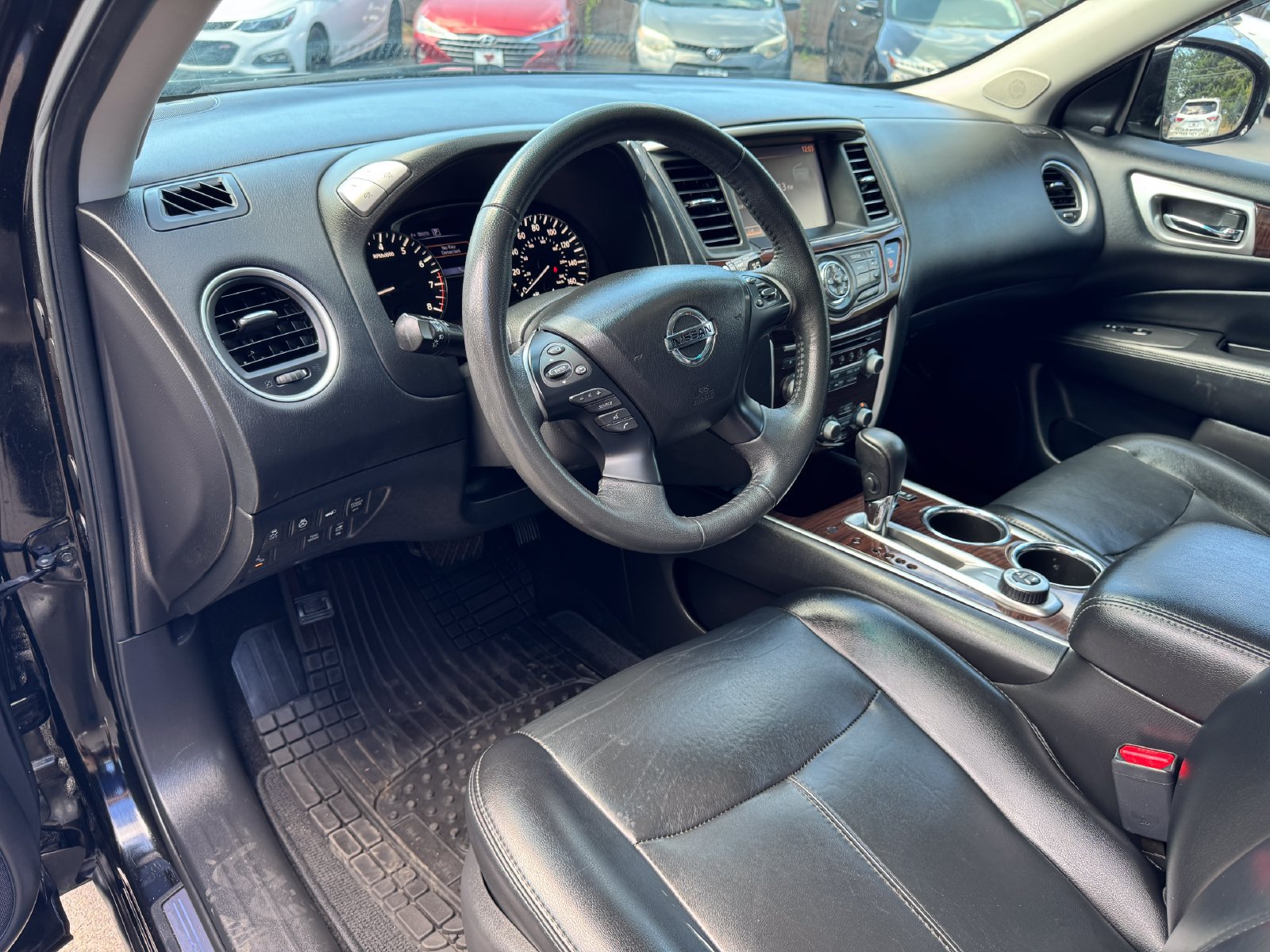 Used 2016 Nissan Pathfinder SL w/ SL Tech Package AWD/4WD image 10