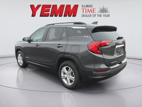 Used 2018 GMC Terrain SLE w/ Driver Convenience Package image 6