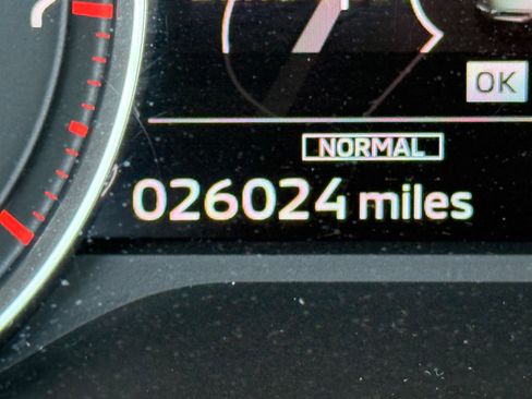 Used 2024 Mitsubishi Outlander ES FWD image 24