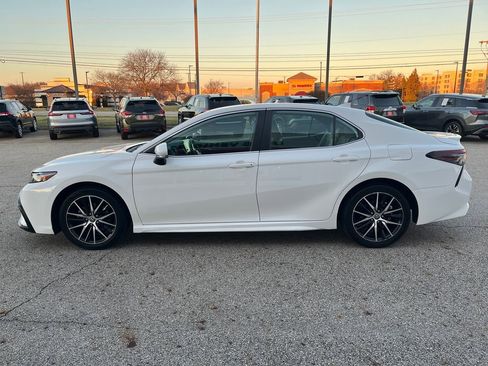 Certified 2023 Toyota Camry SE image 2