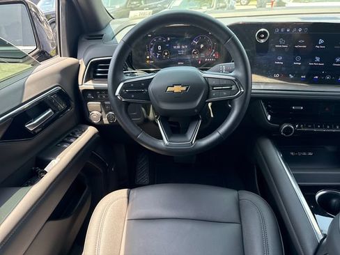 Certified 2026 Chevrolet Suburban LT w/ Comfort Package RWD image 13