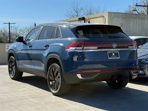 New 2026 Volkswagen Atlas Cross Sport SE image 7